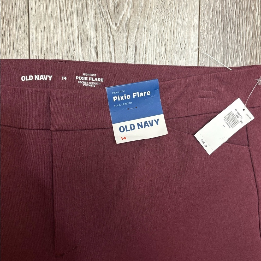 Old Navy Women's high rise Pixie Flare pants - Picture 4 of 11
